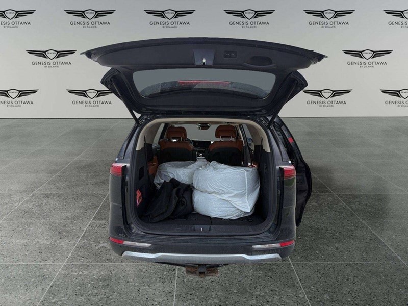 2022 Kia Carnival SX