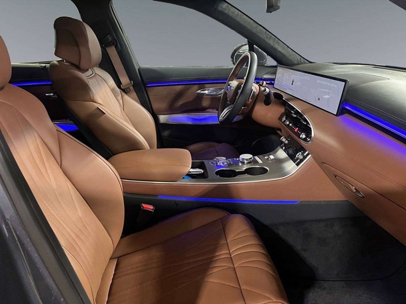 2026 Genesis GV70 2.5T Prestige