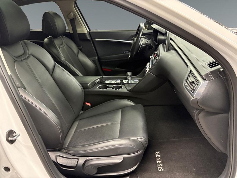 2021 Genesis G70 2.0T Sport