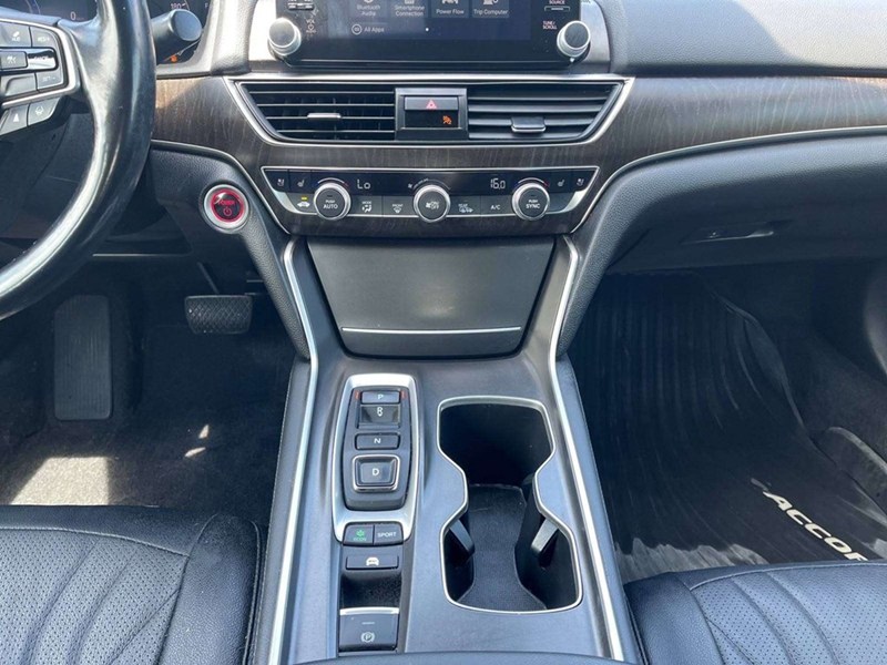 2022 Honda Accord Hybrid Touring
