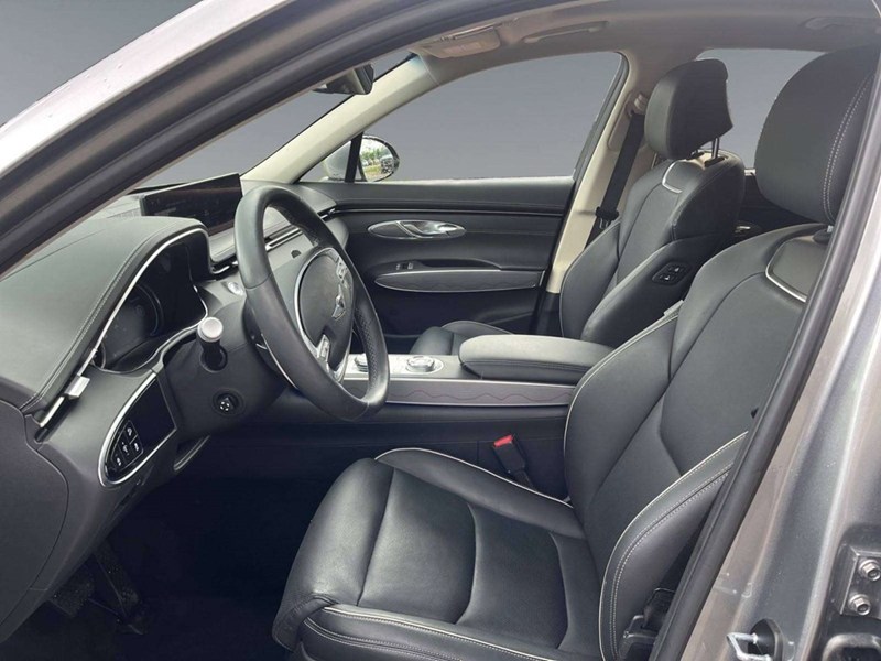 2025 Genesis GV70 2.5T Advanced Plus