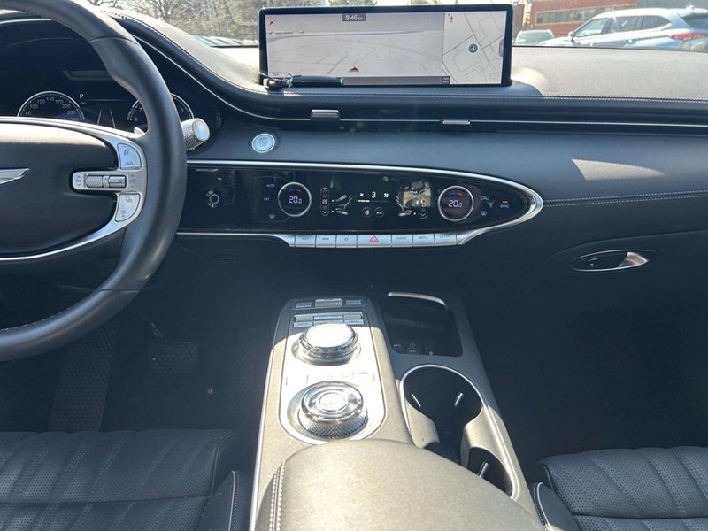 2025 Genesis GV70 2.5T Prestige