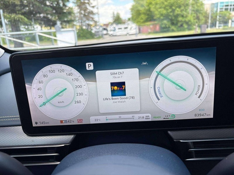 2023 Genesis GV60 Performance w/Navy Interior