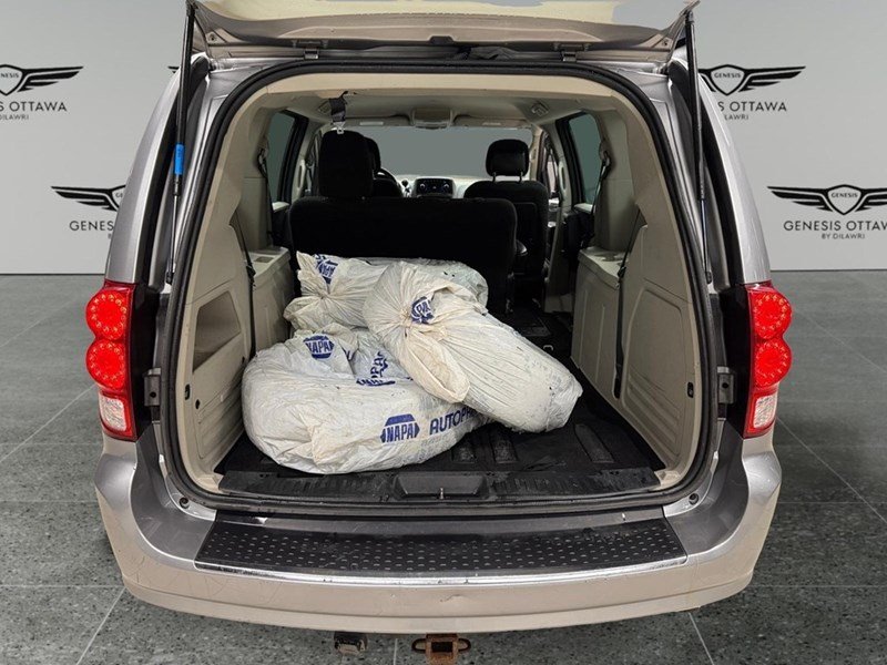 2016 Dodge Grand Caravan SE/SXT