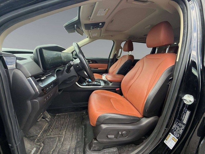 2022 Kia Carnival SX