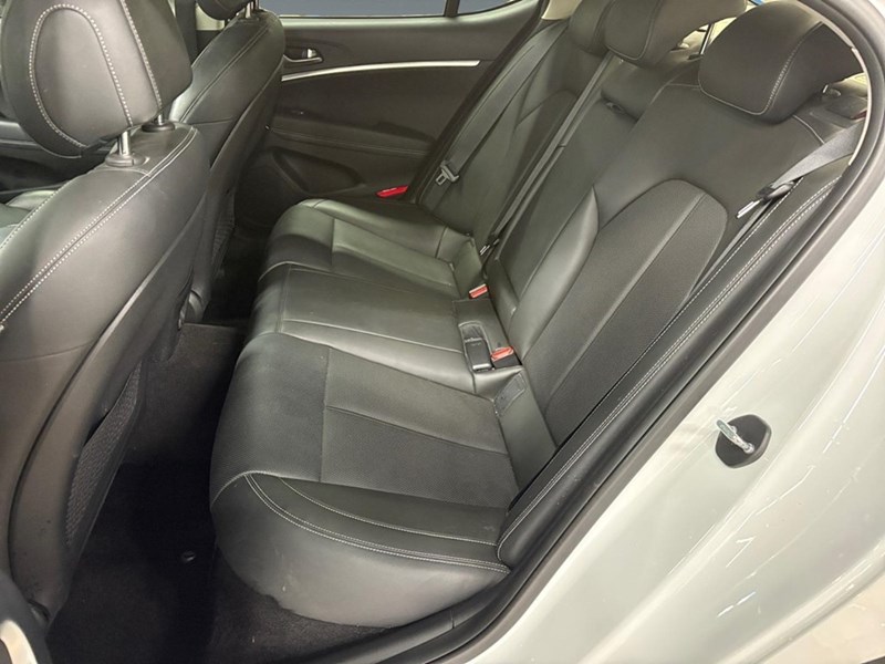 2021 Genesis G70 2.0T Sport