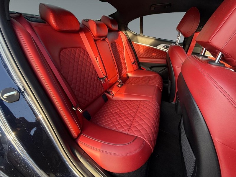 2023 Genesis G70 3.3T Sport