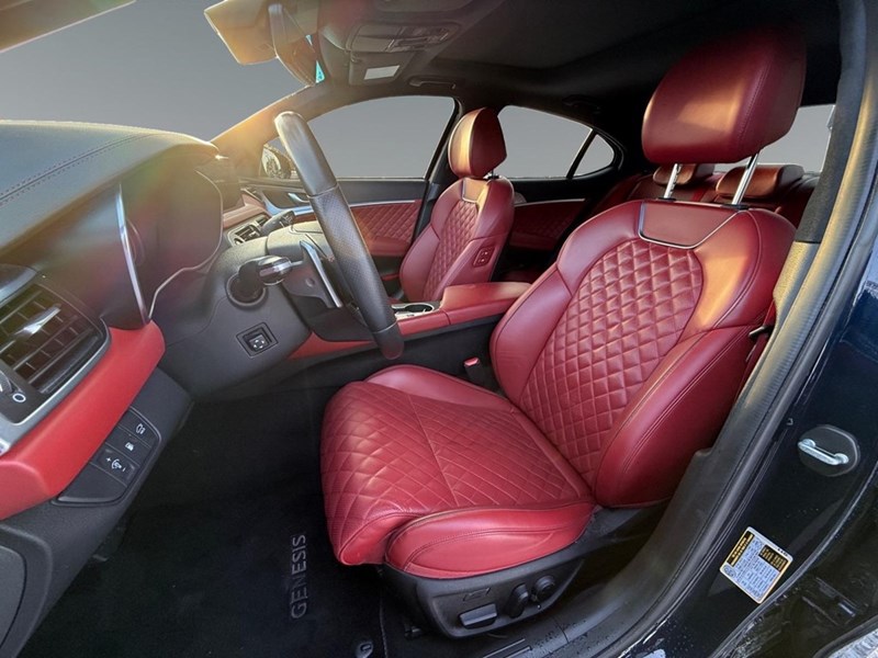 2023 Genesis G70 3.3T Sport