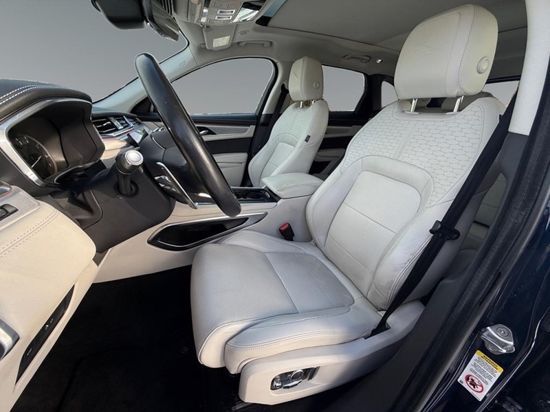 2022 Jaguar F-PACE P250 R-Dynamic S