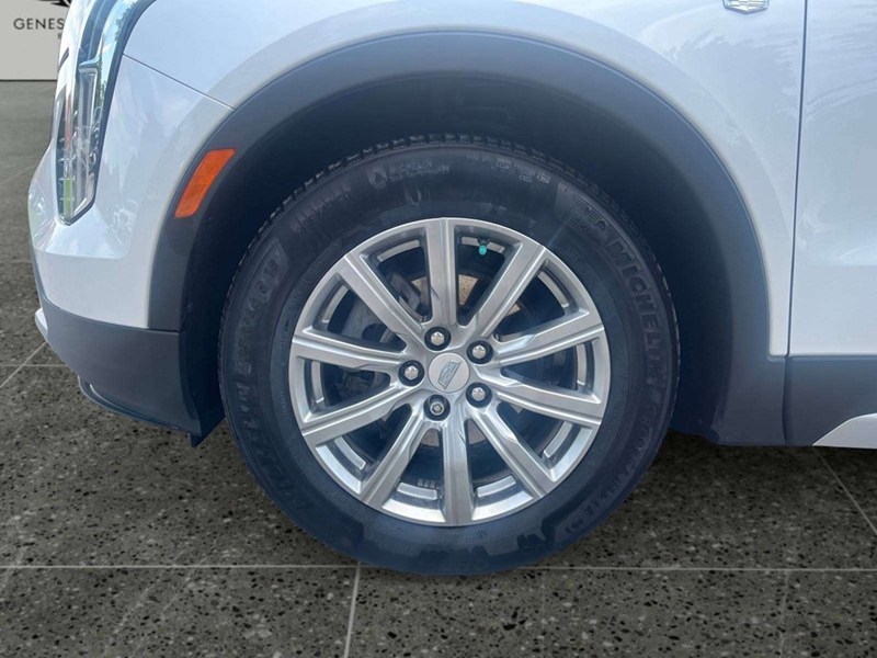2021 Cadillac XT4 Premium Luxury