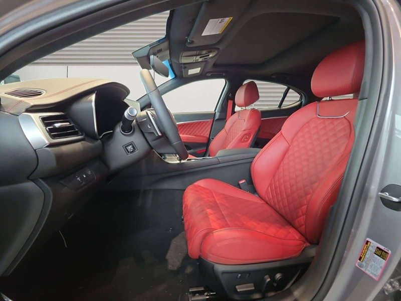 2026 Genesis G70 3.3T Sport