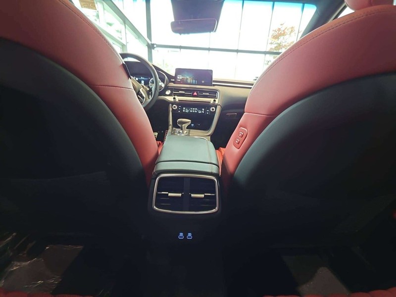 2026 Genesis G70 3.3T Sport
