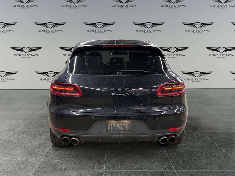 2016 Porsche Macan S