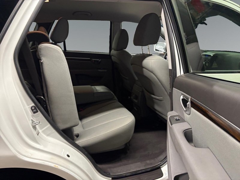 2010 Hyundai Santa Fe GL 2.4 (M6)