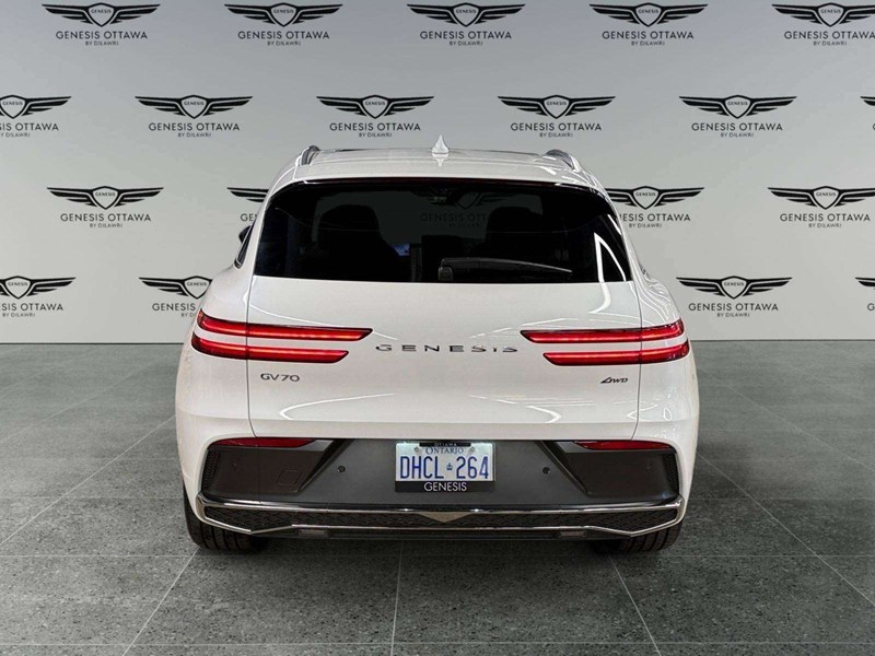 2026 Genesis GV70 2.5T Prestige