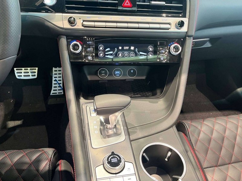 2026 Genesis G70 3.3T Sport