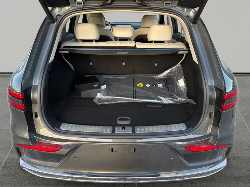 2026 Genesis GV70 2.5T Prestige