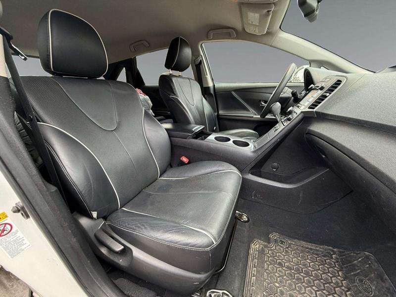 2016 Toyota Venza Base