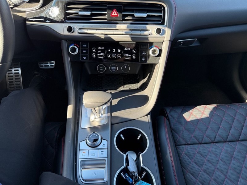 2025 Genesis G70 3.3T Sport