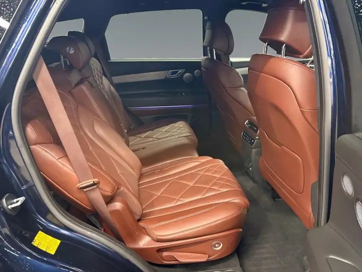 2025 Genesis GV80 3.5T Advanced w/Tech Pkg 7P