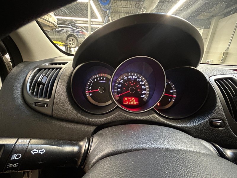 2012 Kia Forte5 2.0L EX (A6)