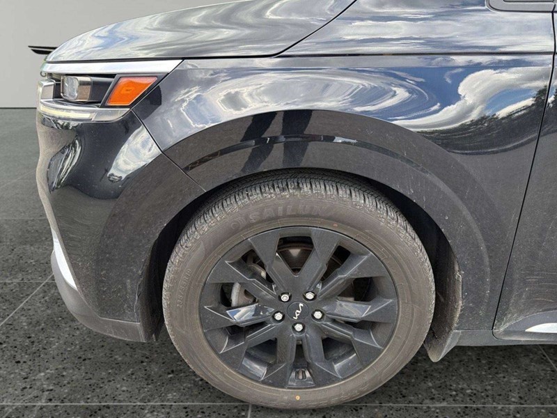 2022 Kia Carnival SX