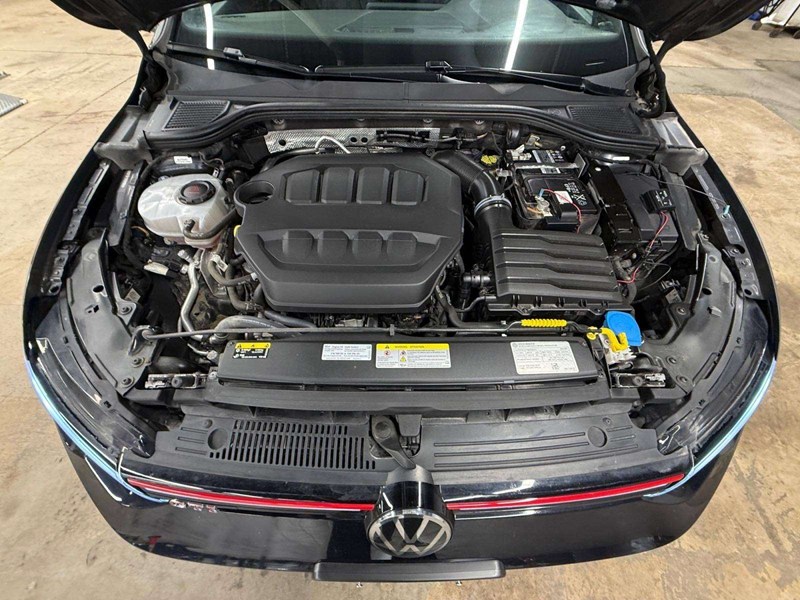 2023 Volkswagen Golf GTI Autobahn (DSG)
