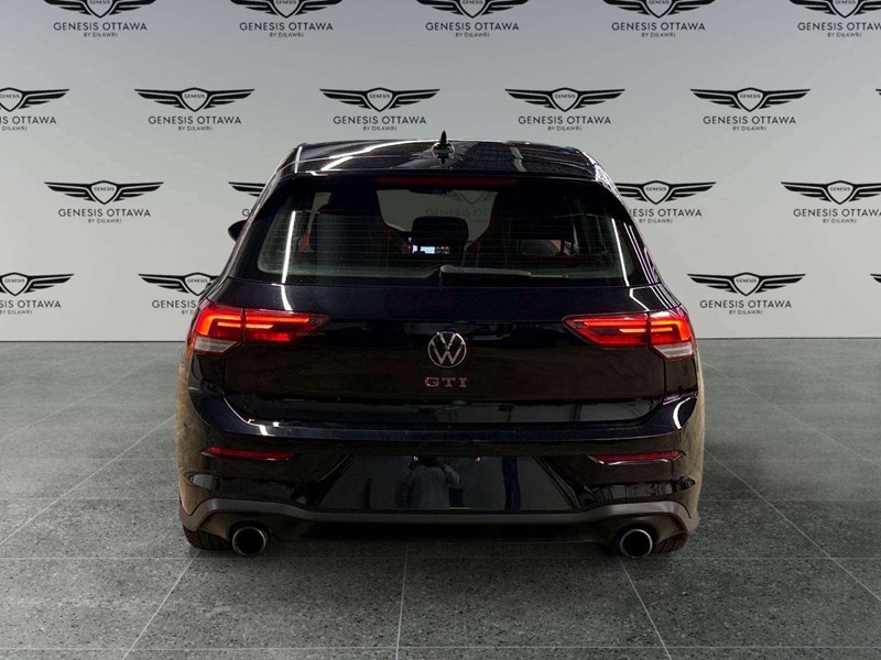 2023 Volkswagen Golf GTI Autobahn (DSG)