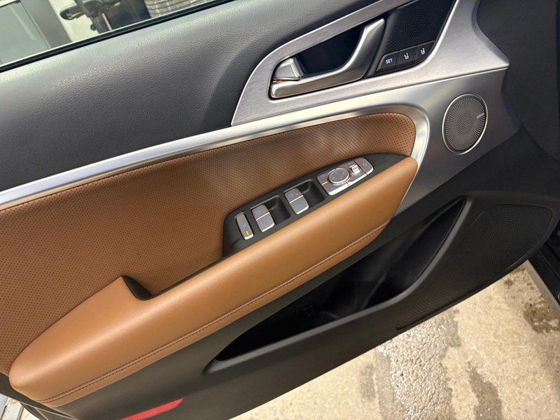 2021 Genesis G70 2.0T Elite