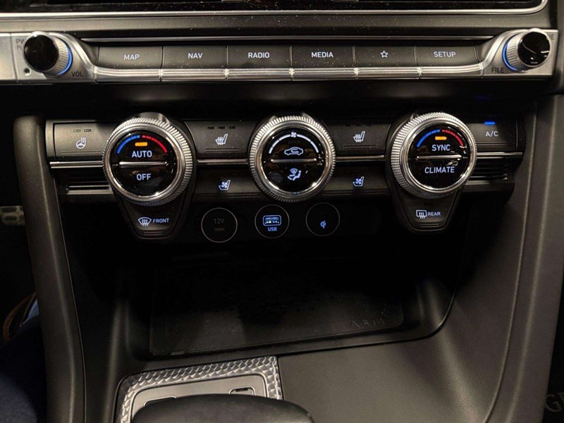 2022 Genesis G70 3.3T Sport