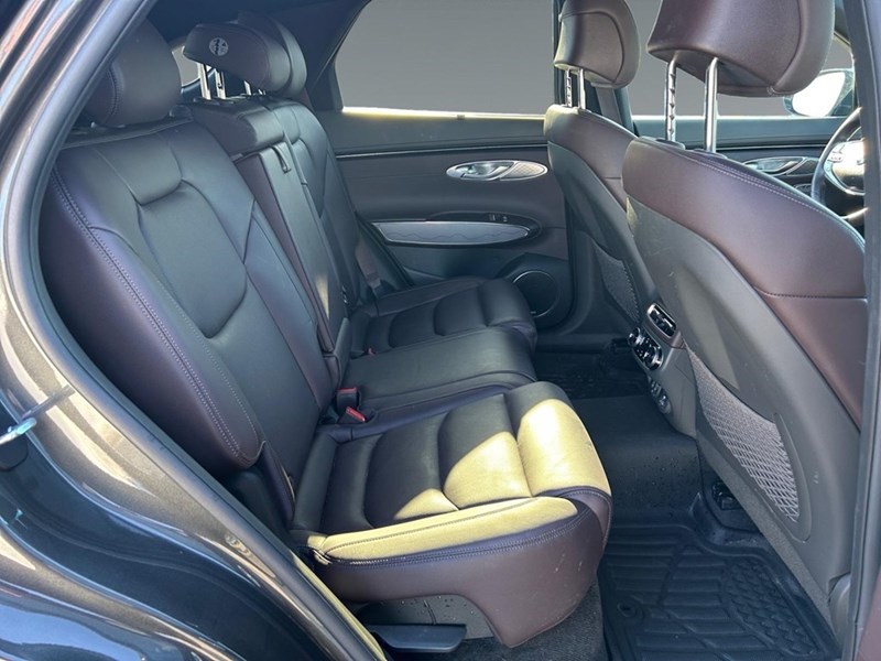 2024 Genesis GV70 2.5T Advanced Plus