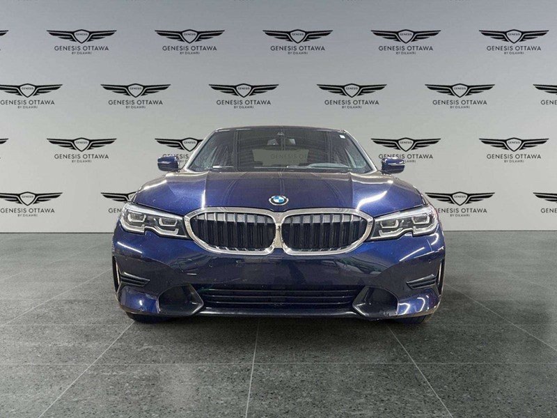 2019 BMW 330 i xDrive