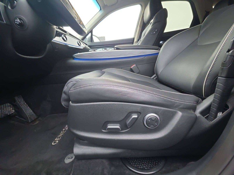 2023 Genesis GV70 2.5T Advanced