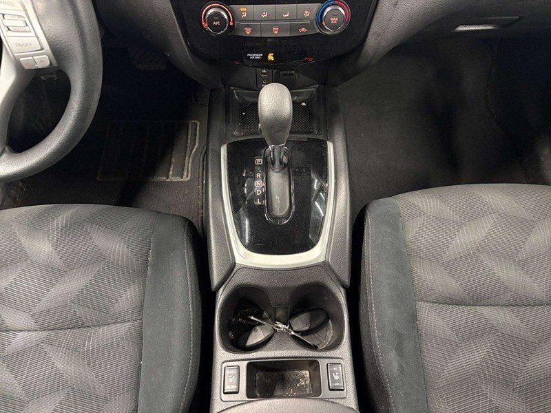 2016 Nissan Rogue S (CVT)
