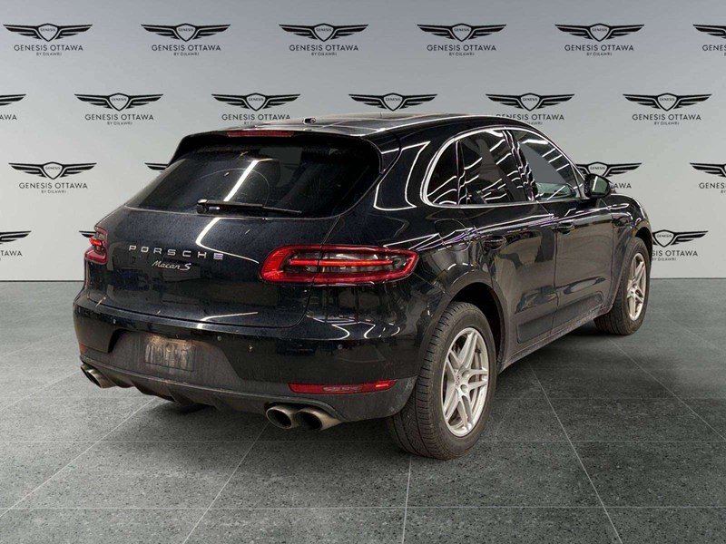 2016 Porsche Macan S