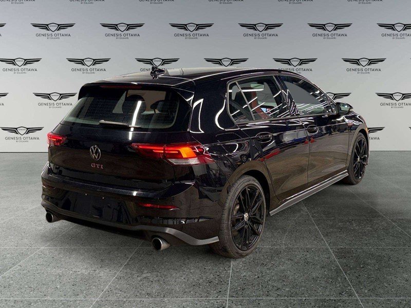 2023 Volkswagen Golf GTI Autobahn (DSG)