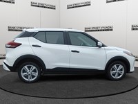 2024 Nissan Kicks S FWD