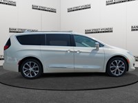 2019 Chrysler Pacifica Limited 2WD