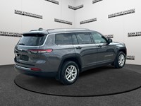 2022 Jeep Grand Cherokee L Laredo 4x4