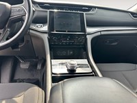2022 Jeep Grand Cherokee L Laredo 4x4