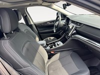 2022 Jeep Grand Cherokee L Laredo 4x4