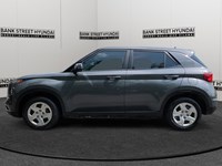 2024 Hyundai Venue Essential IVT
