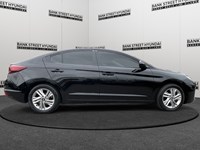 2020 Hyundai Elantra Preferred w/Sun & Safety Package IVT