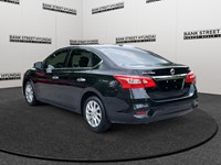 2017 Nissan Sentra 4dr Sdn CVT SV