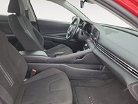 2022 Hyundai Elantra Preferred IVT w/Sun & Tech Package