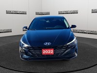 2022 Hyundai Elantra Preferred IVT