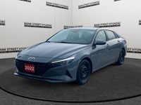 2022 Hyundai Elantra Preferred IVT w/Sun & Tech Package