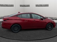 2021 Nissan Versa SV CVT