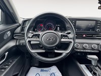 2022 Hyundai Elantra Preferred IVT