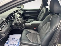 2019 Toyota Camry SE Auto